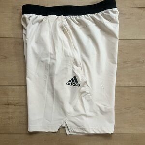Men's Adidas Axis Woven Aeroready Training Shorts Medium, Cream